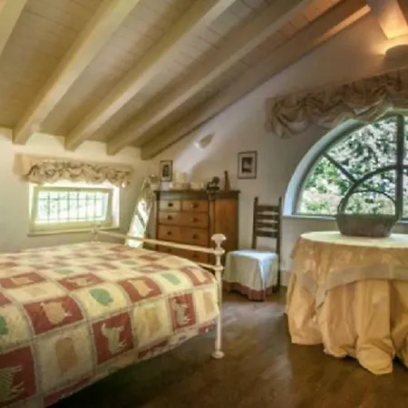 Villa Sleeps 12 Pool Air Con Wifi