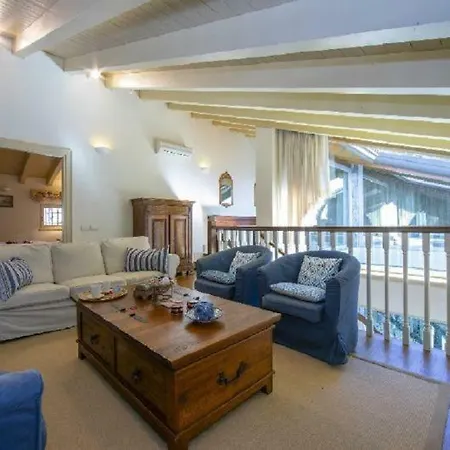 Sleeps 12 Pool Air Con Wifi Villa *