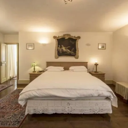 Sleeps 12 Pool Air Con Wifi * Besozzo