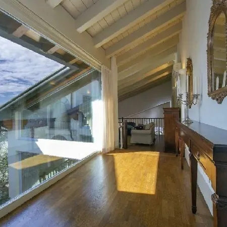 Sleeps 12 Pool Air Con Wifi *